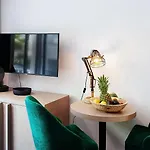 Cosmopolitan Seefeld شقة