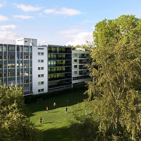 Cosmopolitan Seefeld زيورخ