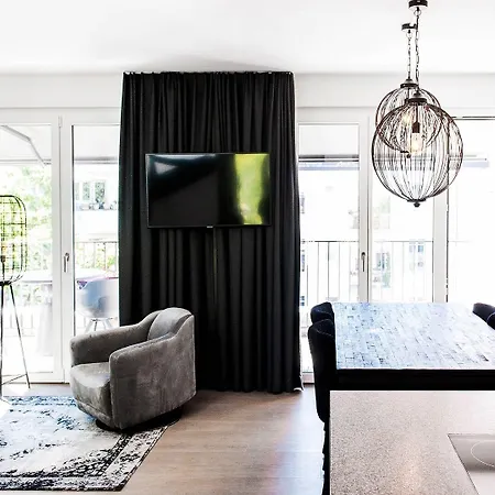 Cosmopolitan Seefeld شقة