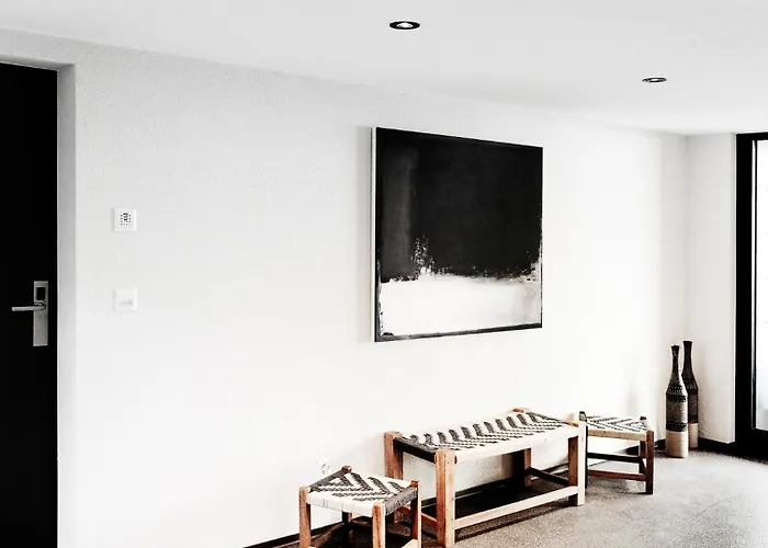 Cosmopolitan Seefeld Apartment