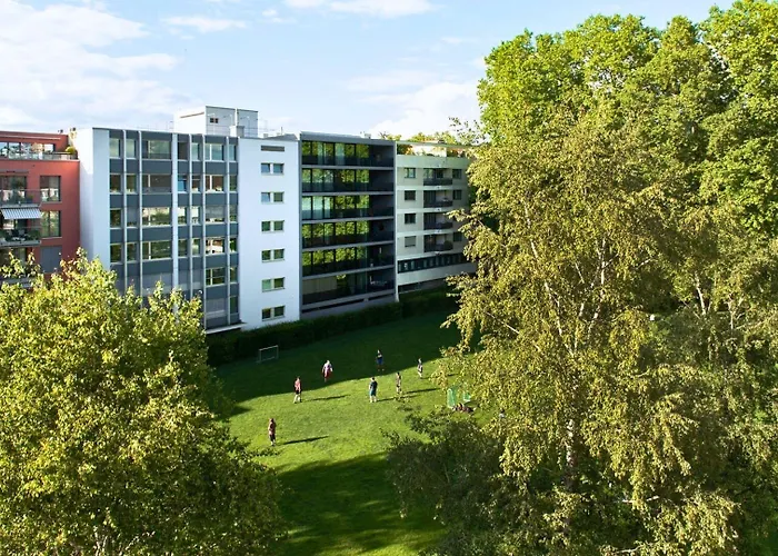 Cosmopolitan Seefeld Apartment