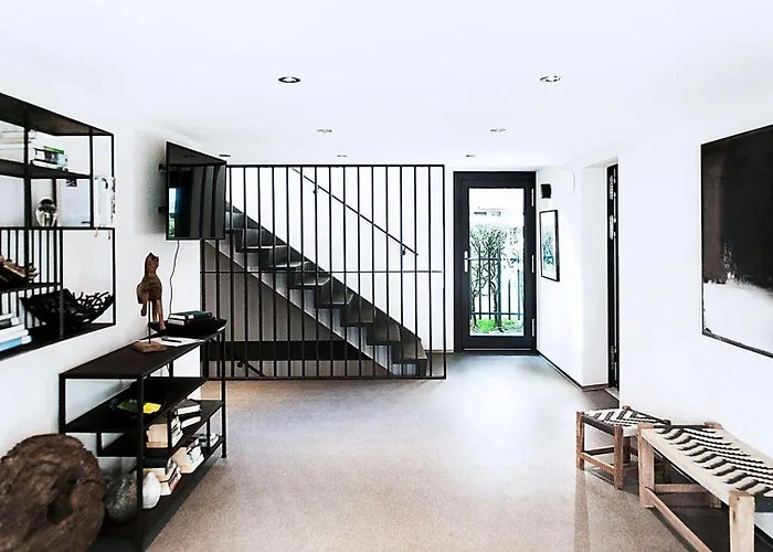 Cosmopolitan Seefeld Apartment