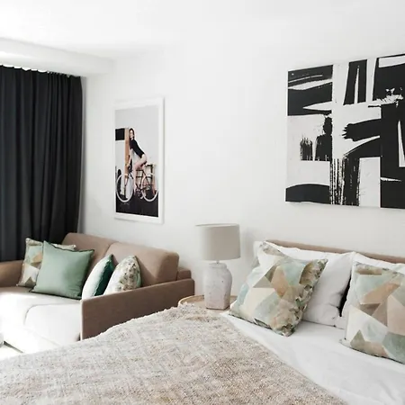 Апартаменти Cosmopolitan Seefeld